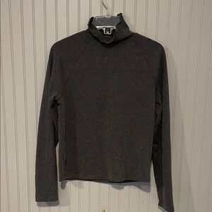 Serra Women’s Charcoal Gray  Ribbed Turtleneck Sweater Large